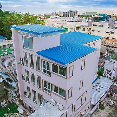 S.E.T Thanmongkol Residence Bangkok Exterior photo
