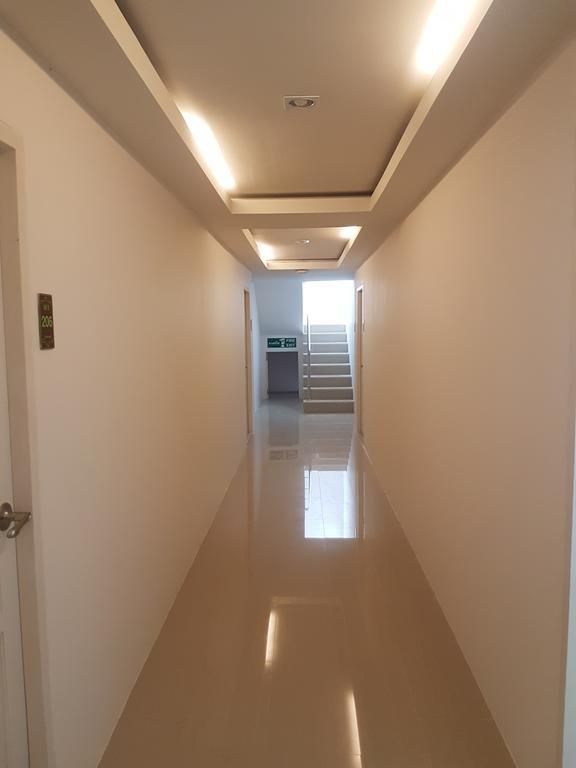 S.E.T Thanmongkol Residence Bangkok Exterior photo