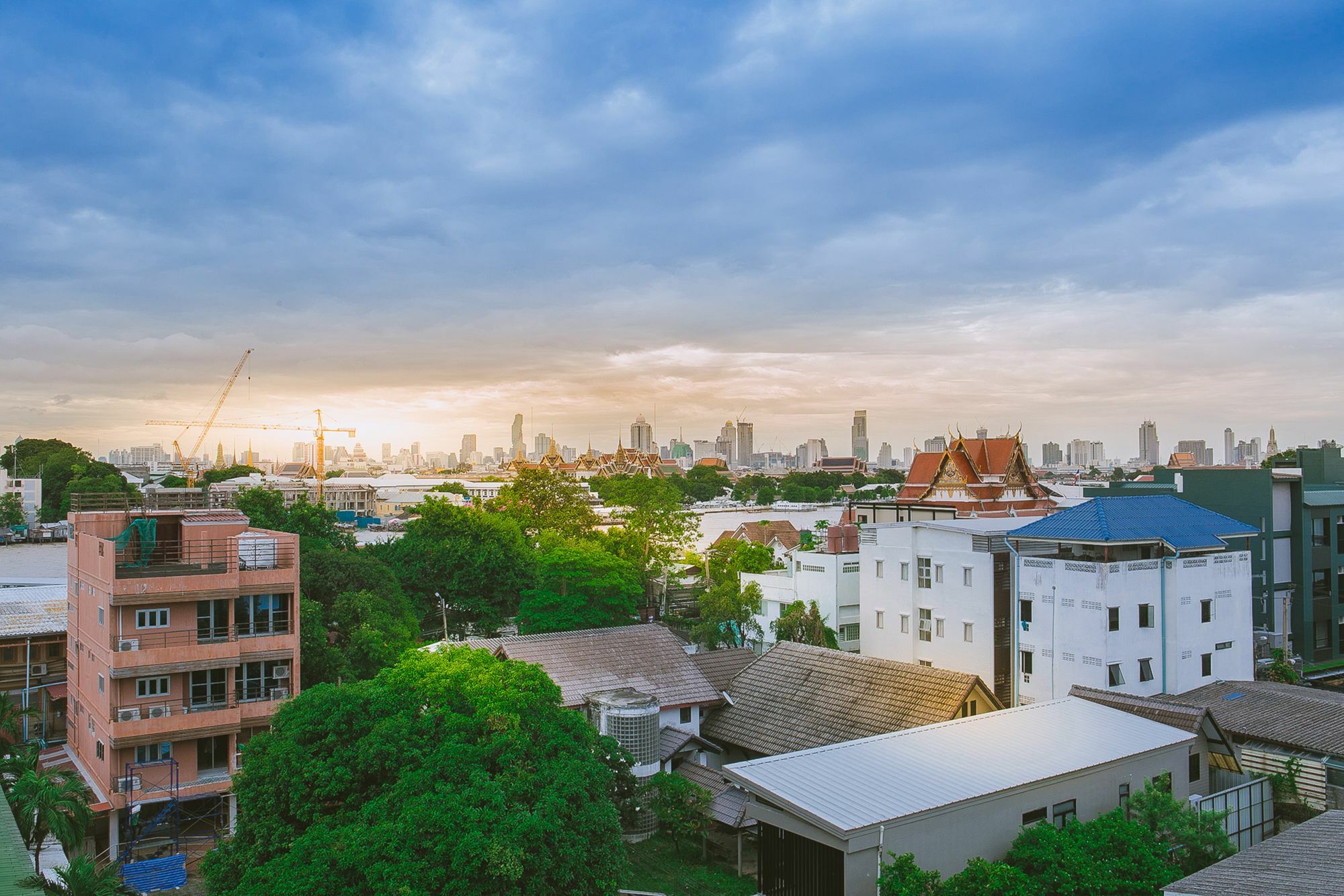 S.E.T Thanmongkol Residence Bangkok Exterior photo